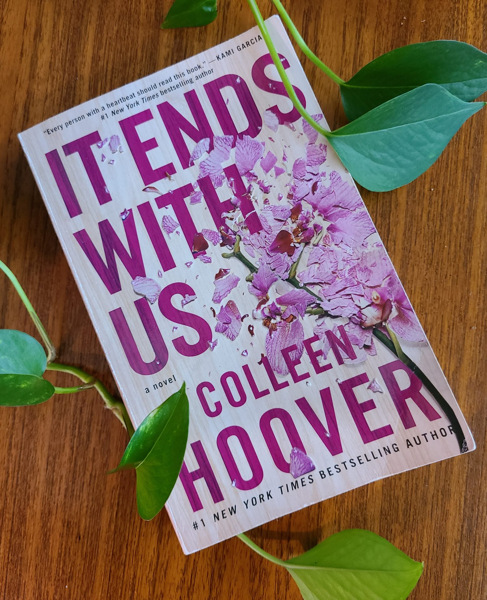 It Ends with Us by Colleen Hoover | Book Review